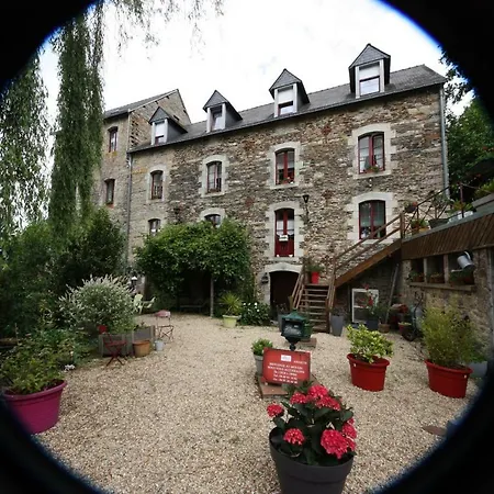 Moulin De La Beraudaie Bed & Breakfast *